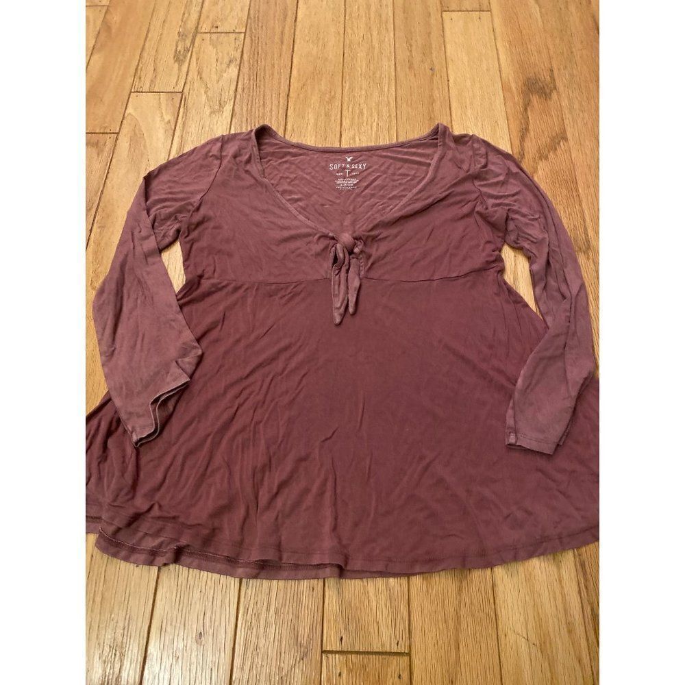 American
Eagle, Women's soft & sexy long sleeve flared top size small